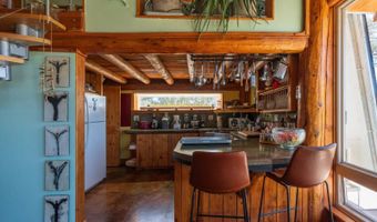 211 Vera Cruz Rd, Capitan, NM 88316