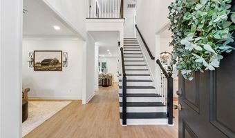 370 Longwood Ln, Alpharetta, GA 30004