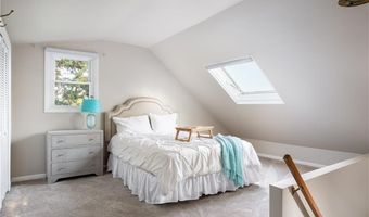 110 Rocky Hollow Rd, East Greenwich, RI 02818
