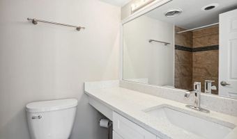 1245 13TH St NW #606, Washington, DC 20005