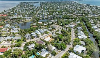 136 CRESCENT Dr, Anna Maria, FL 34216