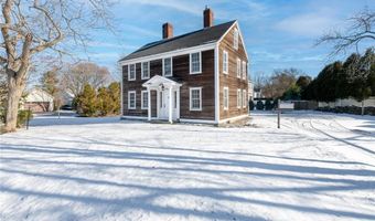 1382 Hope St, Bristol, RI 02809