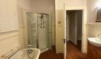 717 E 7th St, Crowley, LA 70526