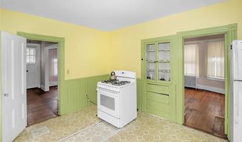 4 Atlantic St, Newport, RI 02840