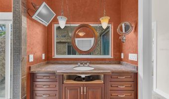 1005 PIANO Ln, Apollo Beach, FL 33572