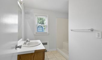 106 Clark St, Bridgeport, CT 06606