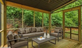 5109 Howardsville Rd, Apison, TN 37302