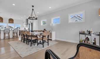 33 Amherst Dr, Bayville, NJ 08721