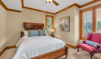 35 Crestview Ln, Banner Elk, NC 28604
