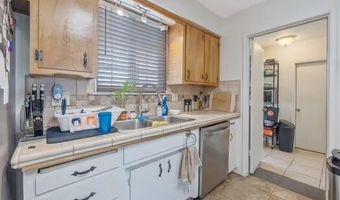11428 Redwood St, Armona, CA 93202
