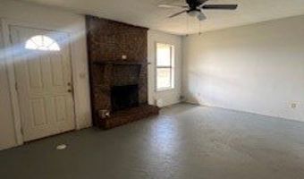 26 Lakeview Dr, Bay Springs, MS 39422