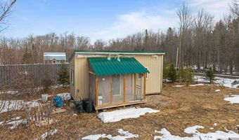 3 New England Rd, Abbot, ME 04406
