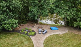 300 Lakeview Cir, Aurora, OH 44202