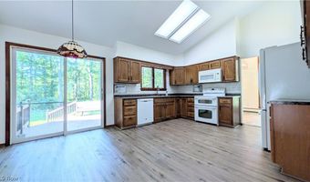 1305 Garrison Rd, Ashtabula, OH 44004