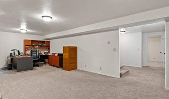 12568 N Hawthorne Rd, Chubbuck, ID 83202
