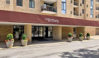 4500 S FOUR MILE RUN Dr 623, Arlington, VA 22204