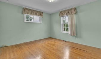 7161 Val Brook Ln, Affton, MO 63123