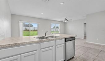 524 BURNHAM Cir, Auburndale, FL 33823
