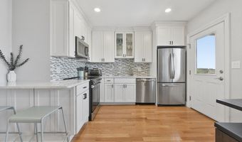 214-216 E Eagle St 5, Boston, MA 02128