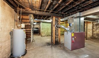 16 Mammoth Rd, Windham, NH 03087