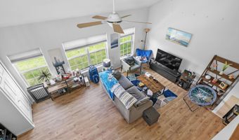1876 Lindsay Ln, Ann Arbor, MI 48104