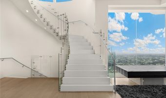 1609 Viewmont Dr, Los Angeles, CA 90069