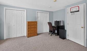 61 Sunny Hollow Pl, Bangor, ME 04401