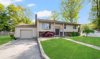 7 Robins Way, North Providence, RI 02904