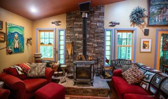 1379 Sandusky Rd, Albany, OH 45710