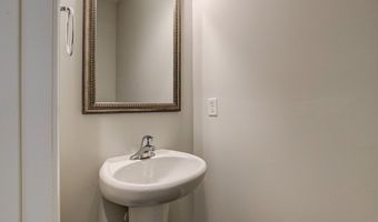 6 Mckenzie Ln, Camden, SC 29020
