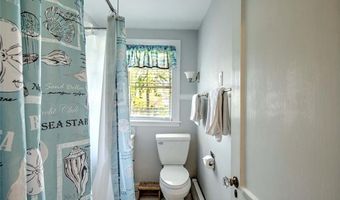 119 Alfred Drowne Rd, Barrington, RI 02806