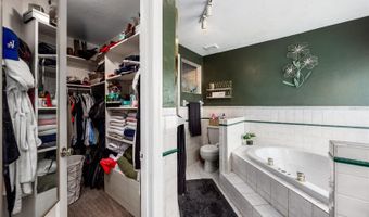 3670 NW 20TH Ave, Bell, FL 32619