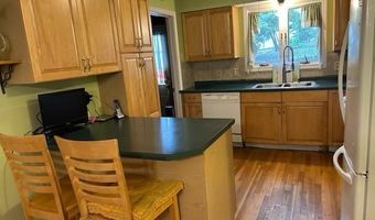 175 Oakland Ave, Cranston, RI 02910