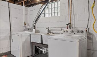 2210 Vodeli St, Beechview, PA 15216