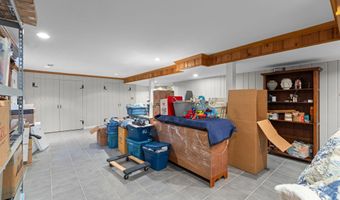 5121 BALTAN Rd, Bethesda, MD 20816