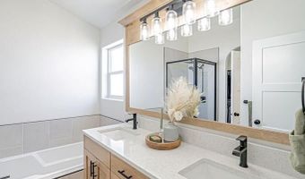 576 Hollow Dr, Ammon, ID 83401