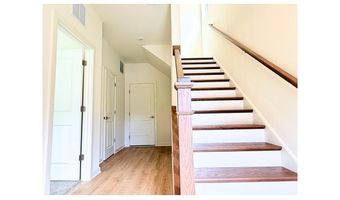 43800 MYSTIC MAROON Ter, Ashburn, VA 20147