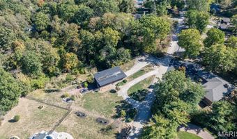 25 Logan Rd, Alton, IL 62002