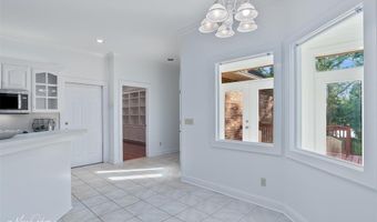 4936 Old Oak Dr, Benton, LA 71006