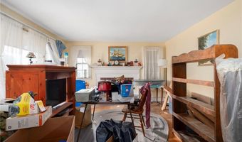 39 Greenfield Ave, North Providence, RI 02911