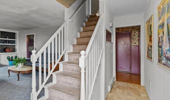 149 Sunrise Dr, Bristol, RI 02809