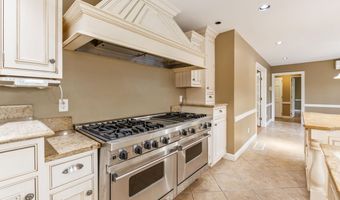 60 Wedgewood Rd, Auburn, ME 04210