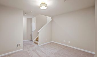 24667 BYRNE MEADOW Sq, Aldie, VA 20105