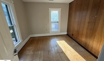 424 Center St, Alma, MI 48801