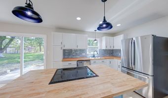 227 Poplar Grove Dr, Avon, IN 46123