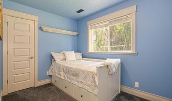 15564 Vale St NW, Andover, MN 55304