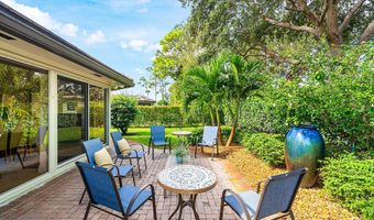 481 Forestview Dr, Atlantis, FL 33462