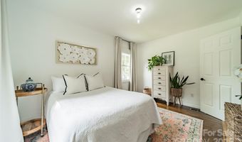 4123 Tamerlane Dr, Charlotte, NC 28205