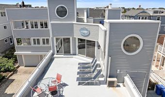 10 11TH St, Beach Haven, NJ 08008