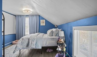5 Nelson St, East Providence, RI 02916